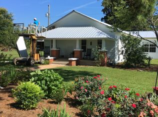 2210 Russell Rd, Walnut Hill, FL 32568