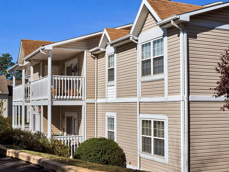 Upland Village Apartments & Condos — Photo 9