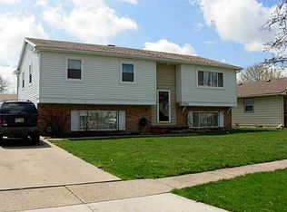 3262 N Reach Dr, Oregon, OH