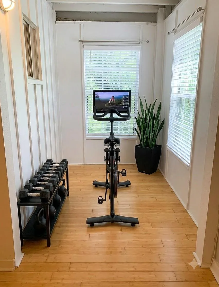 1 bed, 1.0 bath, 705 sqft, $1,450 — Photo 1