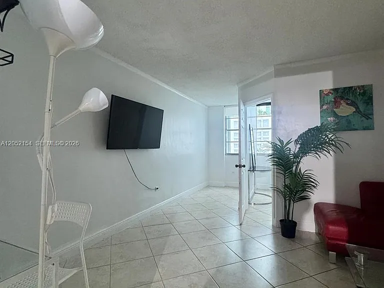 905 Brickell Bay Dr #623 — Photo 8