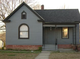 609 Franklin Ave, Lexington, MO 64067