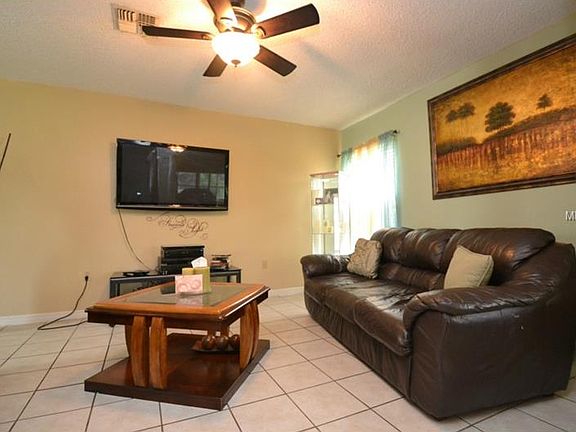 4th image of 708 Midiron Ln