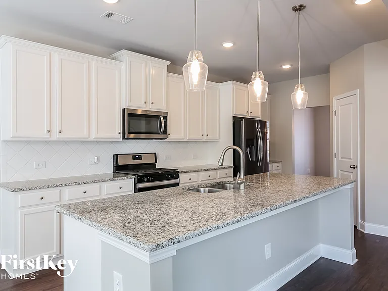 451 Victoria Heights Dr — Photo 6