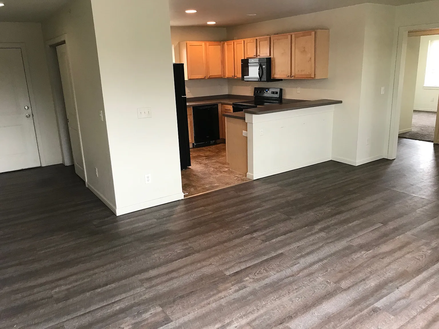 Wow! 2br/1ba In The Perfect Location! — Photo 3