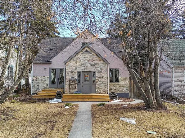 6807 112a St NW, Edmonton, AB T6H 3K5