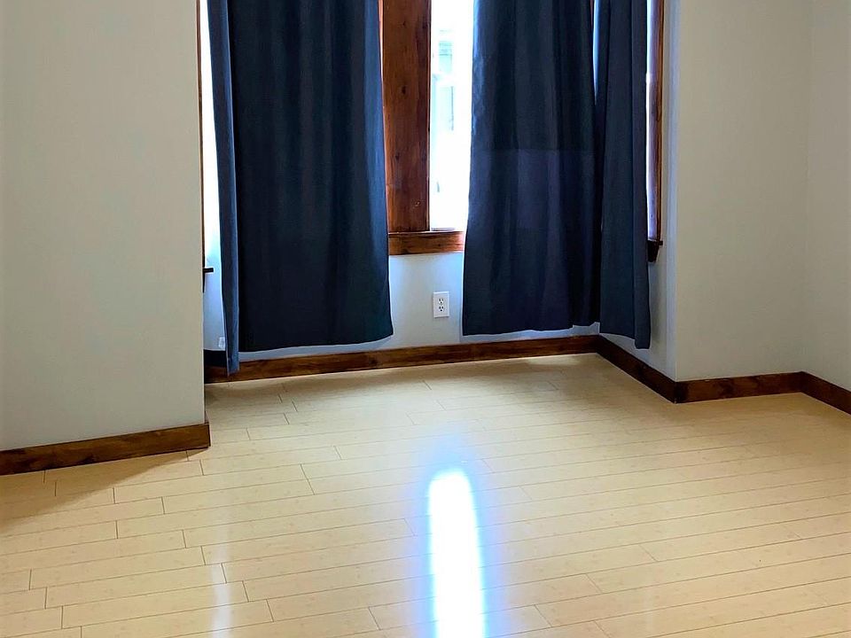 2nd image of 56 Chelsea St #2