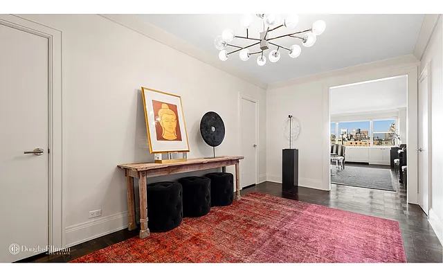 Sold by Douglas Elliman | media 15