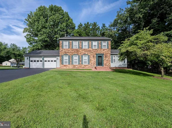 2320 Rosedown Dr, Reston, VA 20191