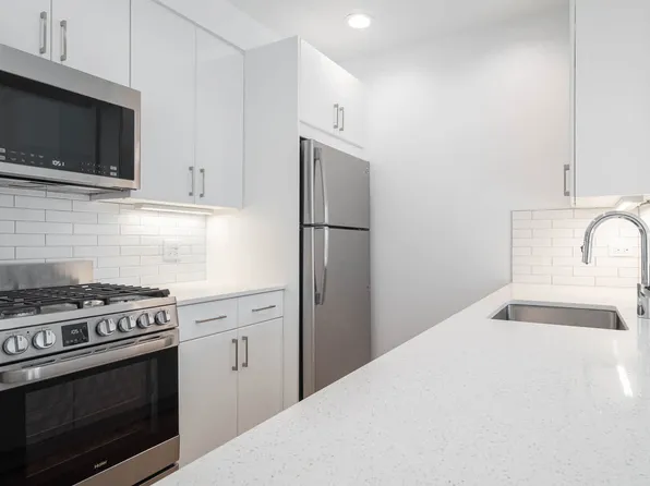 600 Washington Street image 6 of 27