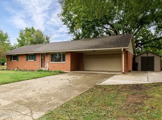 120 Windmere Dr, Troy, OH 45373