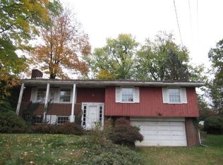224 Blackwood Dr, Greensburg, PA 15601