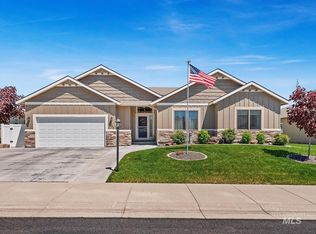 3720 S Edgeview Dr, Nampa, ID 83686