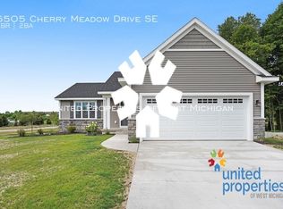 6505 Cherry Meadow Dr SE, Caledonia, MI 49316