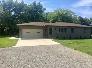340 S Las Palmas Dr, Port Clinton, OH 43452