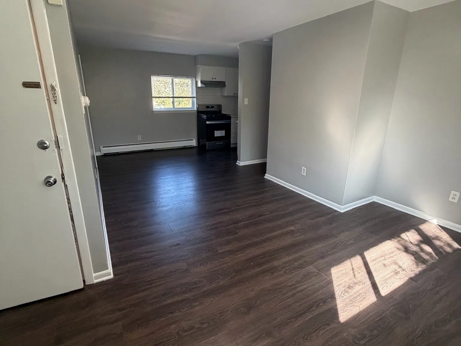 2032 Maple Ave — Photo 4