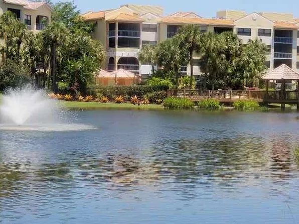300 Uno Lago Dr, Juno Beach, FL