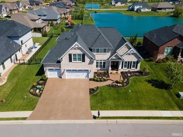 8688 Cayman Ct, Newburgh, IN 47630