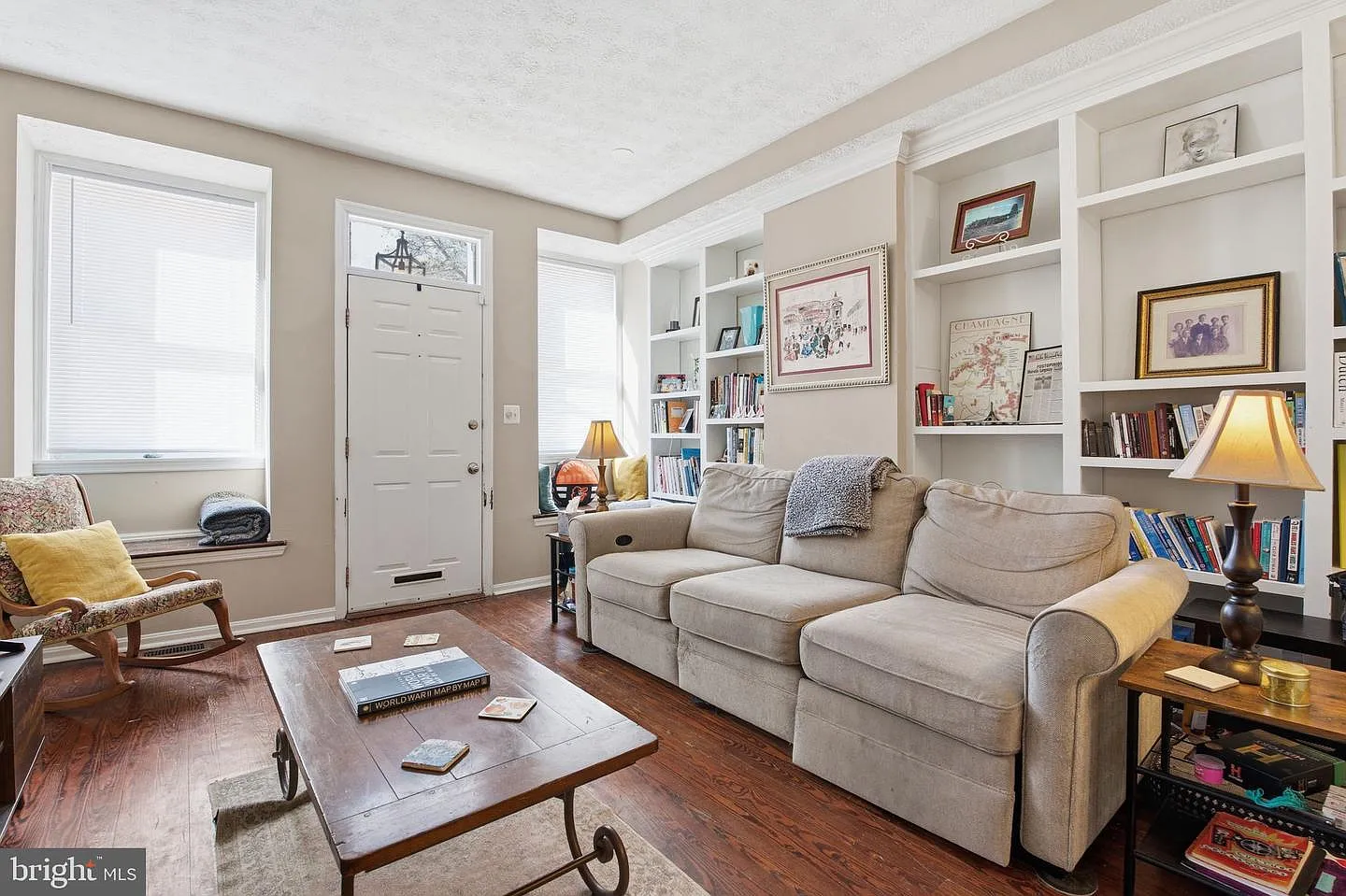 3 bed, 1879 sqft, $3,500 — Photo 3
