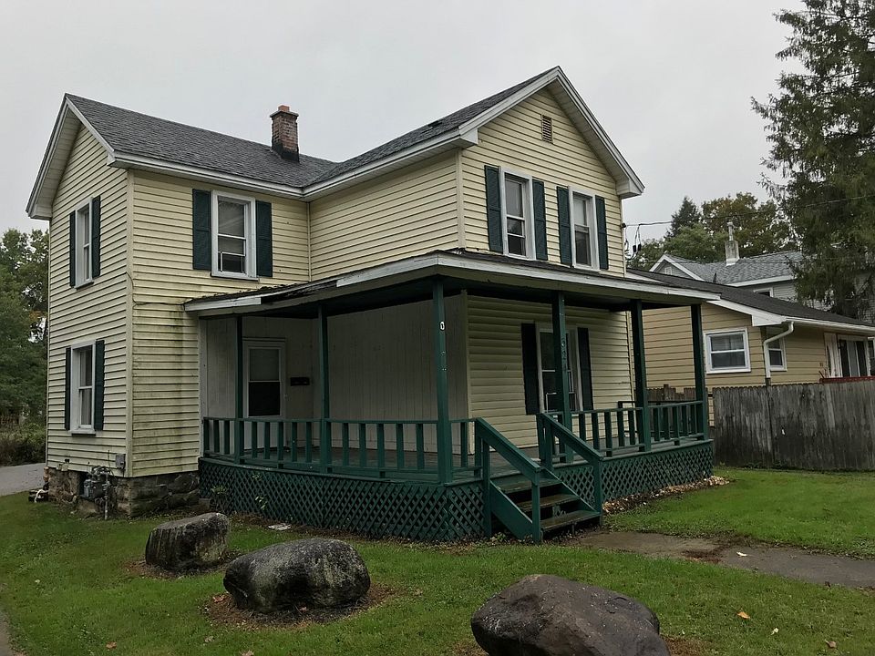 1st image of 324 Meadville St #2