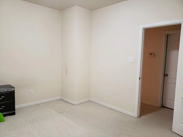 1948 Lantana Ln — Photo 13