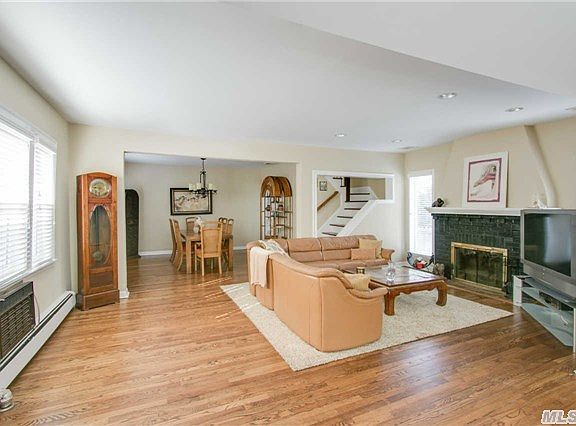 3rd image of 73 Hamilton Ave