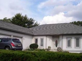 10N547 Williamsburg Dr, Elgin, IL 60124