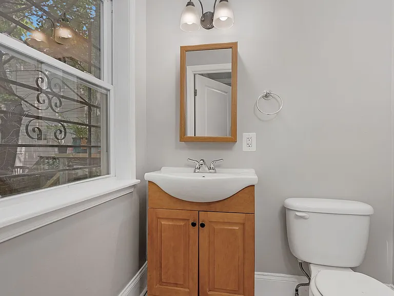104 S Carrollton Ave — Photo 12