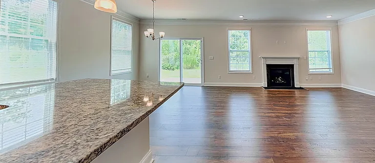 5301 Ennisworth Ln — Photo 4
