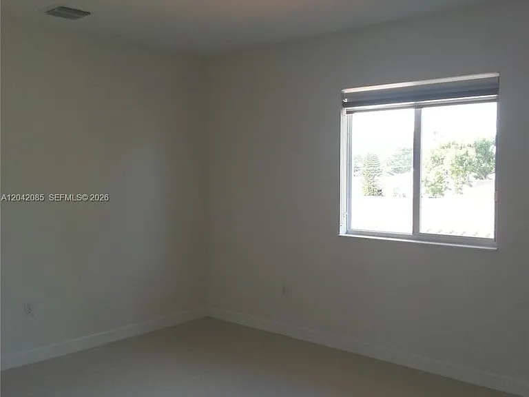 1029 SW 11th Ave #0 — Photo 11