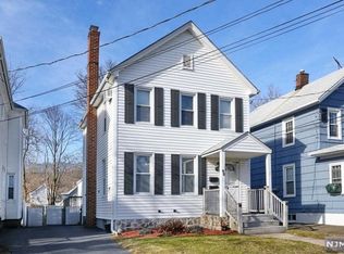 94 3rd Ave #1, Hawthorne, NJ 07506