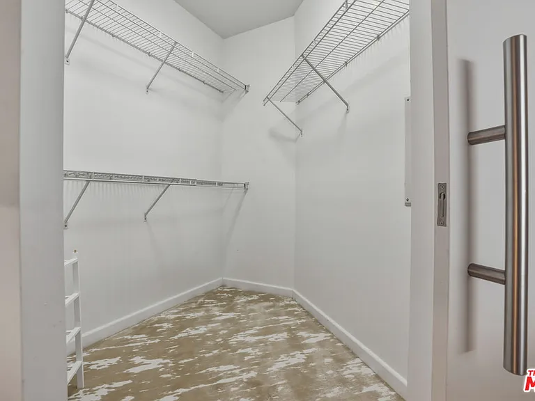 1100 Wilshire Blvd #2604 — Photo 26