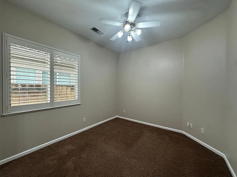 416 Farinelli Pkwy — Photo 19