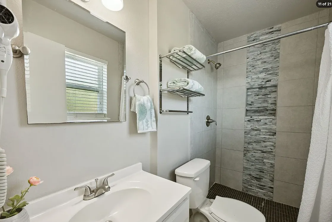 3 bed, 1406 sqft, $2,100 — Photo 4
