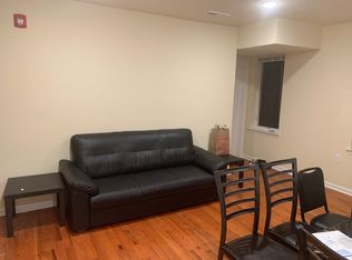 326 N 40th St APT 1, Philadelphia, PA 19104