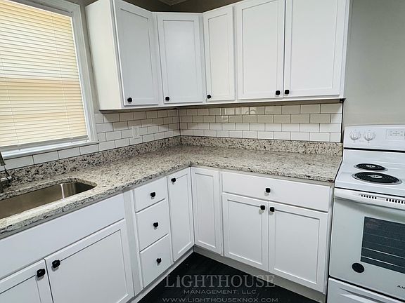 2nd image of 1101 Biddle St