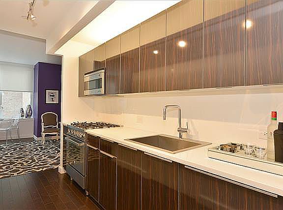 4th image of 113 Nassau St APT 11A