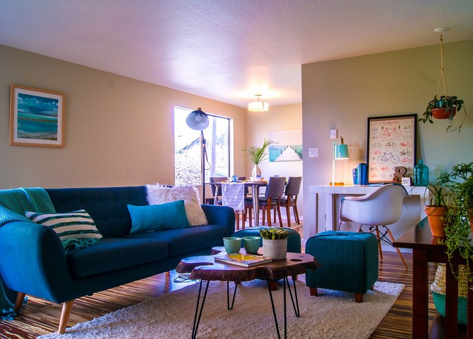 1st image of 10106 Greenwood Ave N APT 202