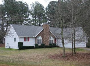 105 Windy Oaks Ln, Locust Grove, GA 30248