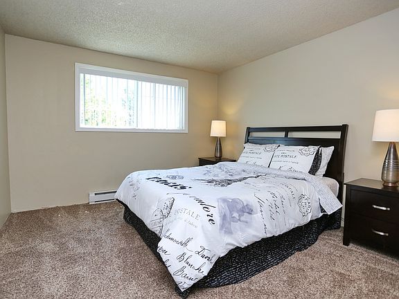 4th image of 20415 68th Ave W APT C305