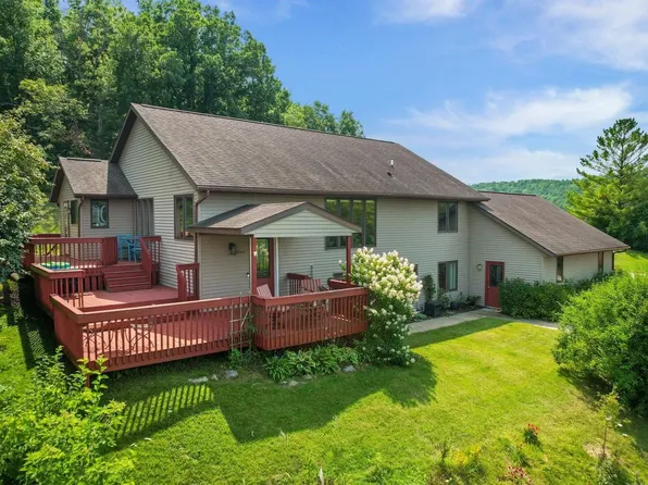 2043 Stephanie Court, Black Earth, WI 53515