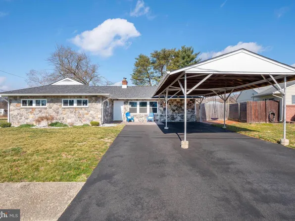 10 W Stephen Dr, Newark, DE 19713