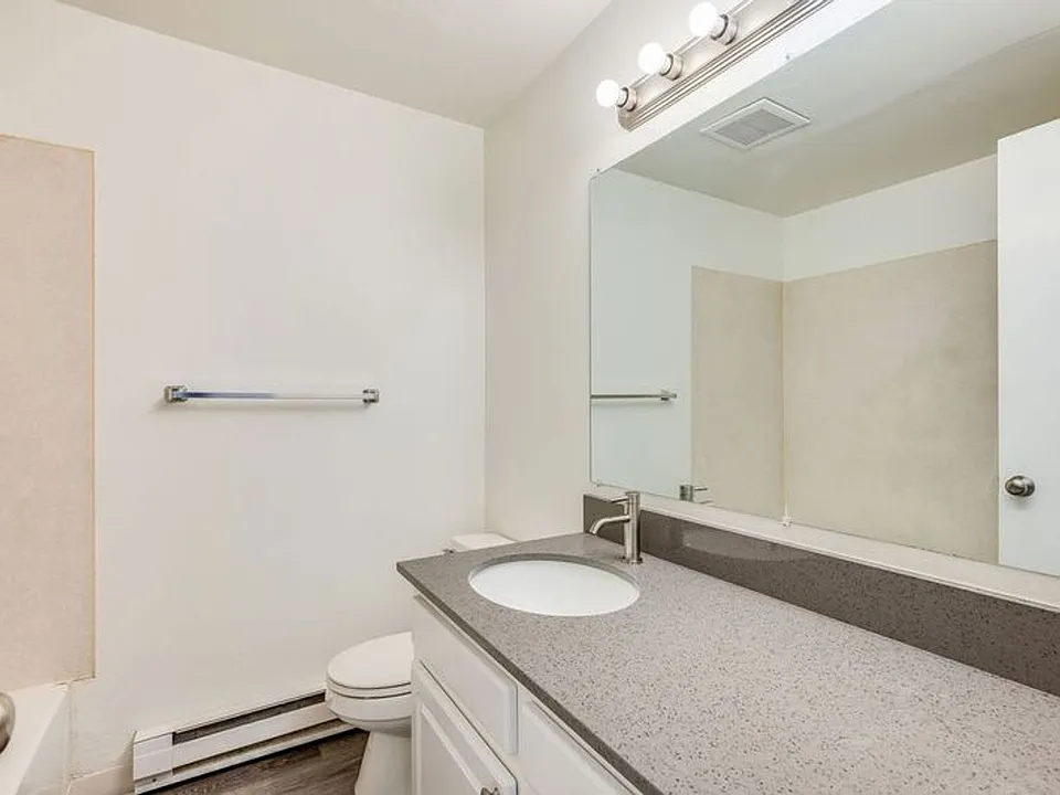Riverside Village - 2 bedroom units - Auburn - RENOVATED