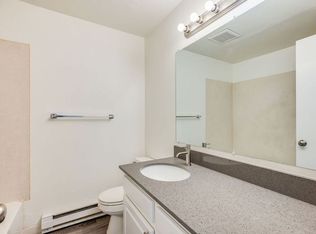 1608 8th St NE APT 1, Auburn, WA
