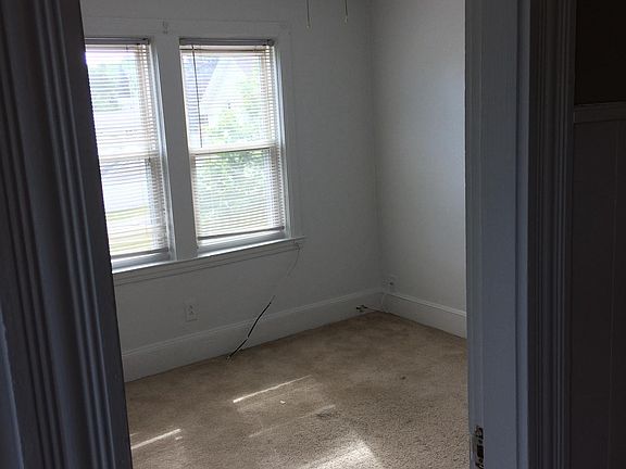 5th image of 97 Humbert St APT 3