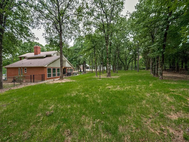 116 Cayuga Trl — Photo 14