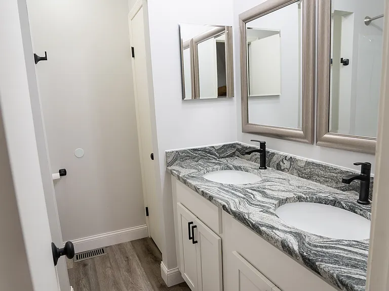 3359 Cranston Dr — Photo 10