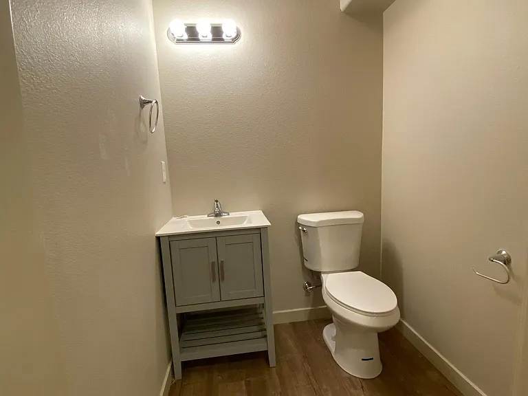 Half bathroom located 1st floor
