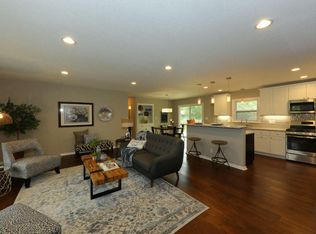 16635 Willow Ridge Ln, Brookfield, WI 53005