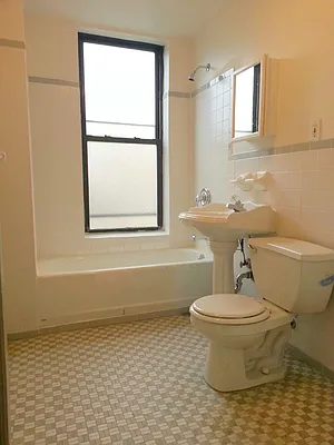 Rented by Uptown Flats LLC | media 5